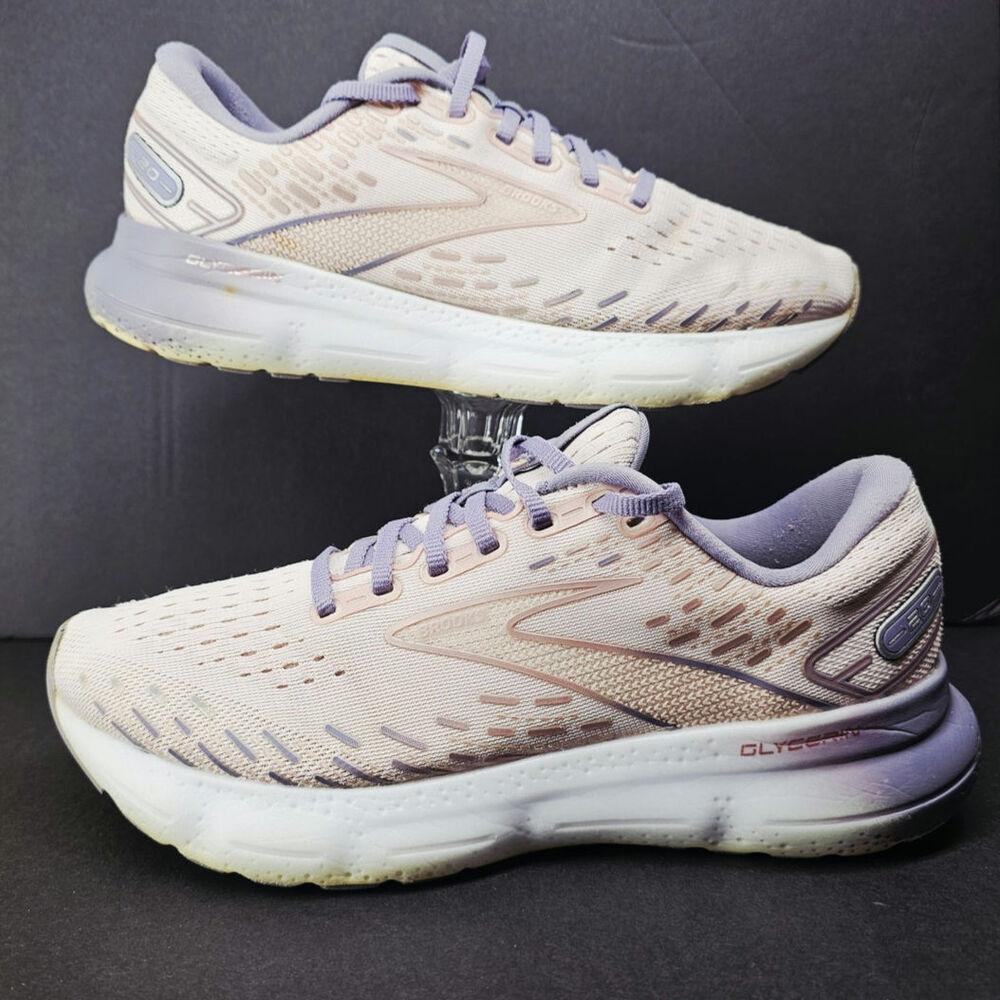 Brooks Women 9 Comfy footwear